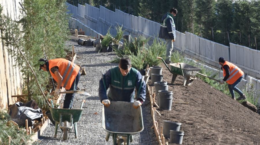 PENDİK PARKLARLA DONATILIYOR