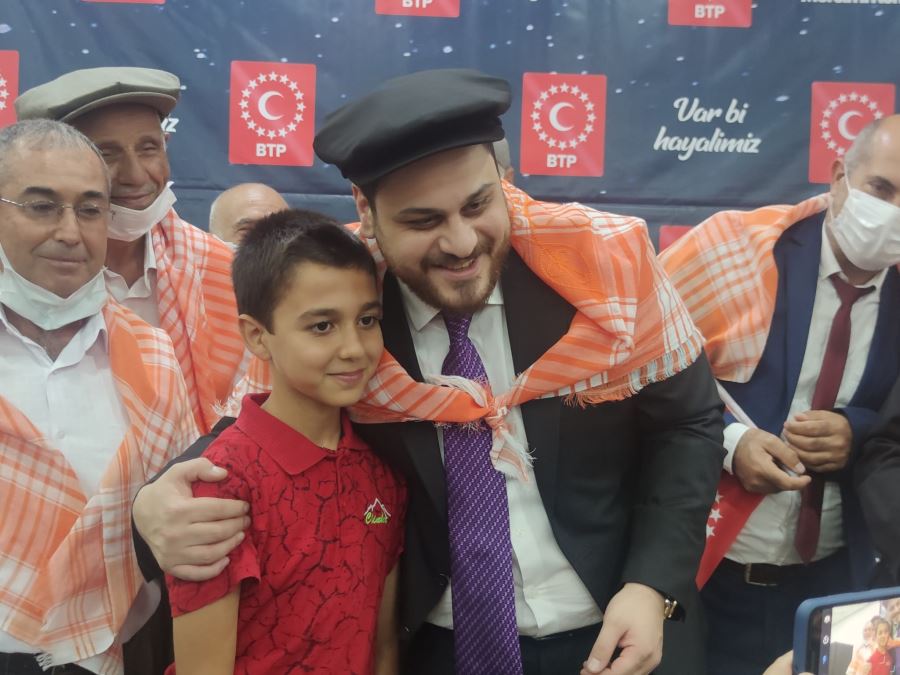  BAŞ, “MECLİSTE OLSAM TÜRKİYE’Yİ SALLARIM”