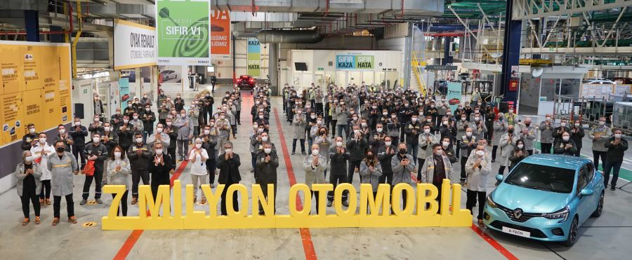 OYAK RENAULT 7 MİLYONUNCU ARACINI VE MOTORUNU ÜRETTİ