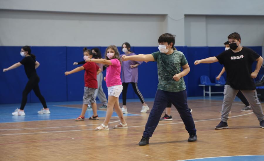 MALTEPE’DE KORONAYA ÖNCE TEKME, SONRA ÜÇLÜK