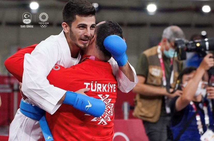 ERAY ŞAMDAN GÜMÜŞ MADALYA KAZANDI