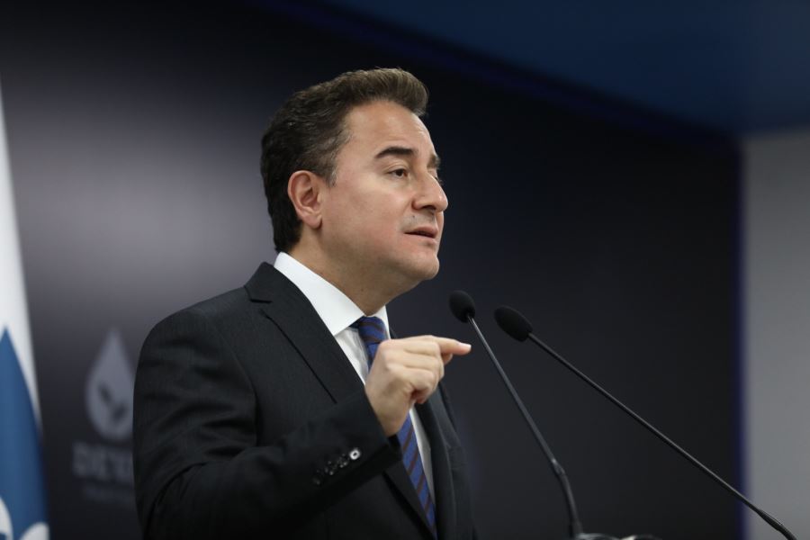 BABACAN’  ‘MİLLETİN DİNİ DUYGULARINI KENDİ ÇIKARLARIN İÇİN KULLANAMAZSIN’