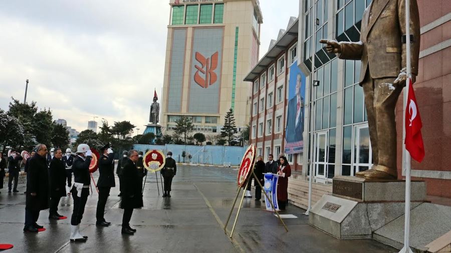 MALTEPE’DE 18 MART ÇANAKKALE ZAFERİ VE ŞEHİTLERİ ANMA GÜNÜ ÇELENK SUNMA TÖRENİ GERÇEKLEŞTİ