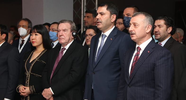 BAKAN KURUM,“ÇOCUKLARA GÜZEL BİR DÜNYA BIRAKALIM”