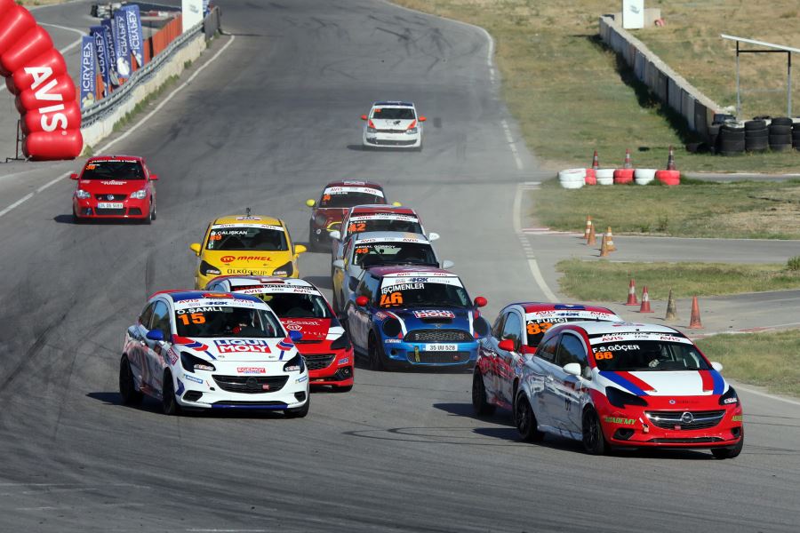 ÜLKÜ PARK’TA HEYECAN DORUKTAYDI