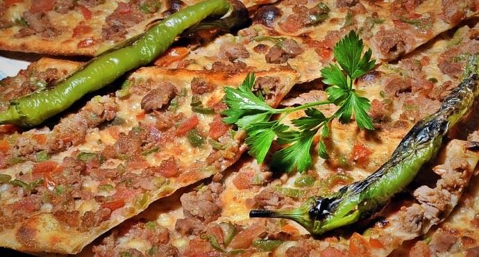 KARTAL,MEVLANA  ETLİ EKMEK 