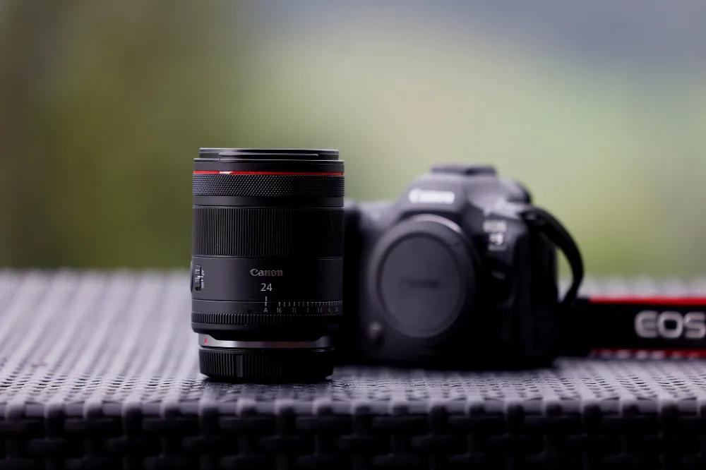 CANON, EOS R SİSTEMİNE EKLEDİĞİ ÜÇ YENİ RF LENS İLE FARKLI PERSPEKTİFLERİ BİRLEŞTİRİYOR