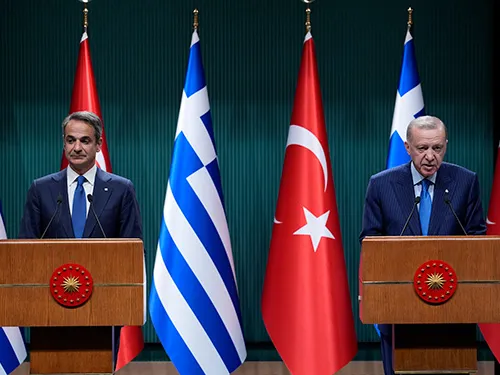 ERDOĞAN: “GÖRÜŞ AYRILIKLARINA RAĞMEN DİYALOG KANALLARIMIZI AÇIK TUTARAK OLUMLU GÜNDEME ODAKLANIYORUZ”