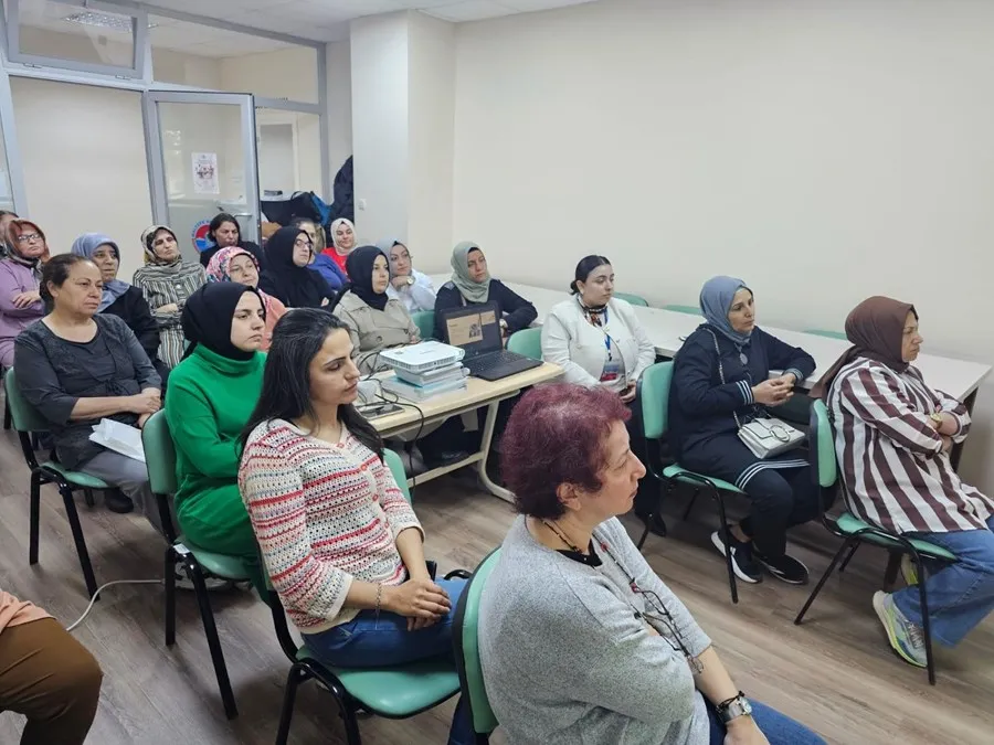 MALTEPELİ KADINLARA  TEKNOLOJİ BAĞIMLILIĞI SEMİNERİ