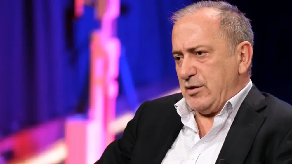 GAZETECİ FATİH ALTAYLI GÖZALTINA ALINDI