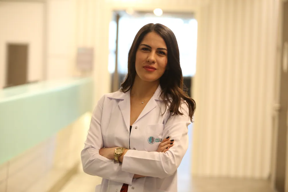 KLİNİK PSİKOLOG SEDEF KOÇ BAL : “KENDİNİ SEVMEKLE NARSİSİZM AYNI ŞEY DEĞİL!”