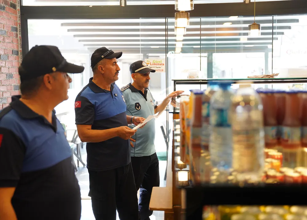 TUZLA’DA GIDA DENETİMLERİ SÜRÜYOR 