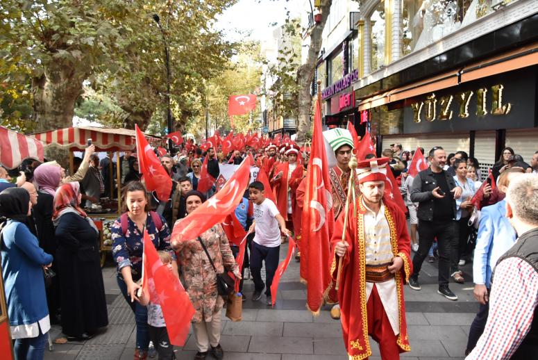 PENDİK AY YILDIZLI BAYRAĞIN ALTINDA BULUŞTU.