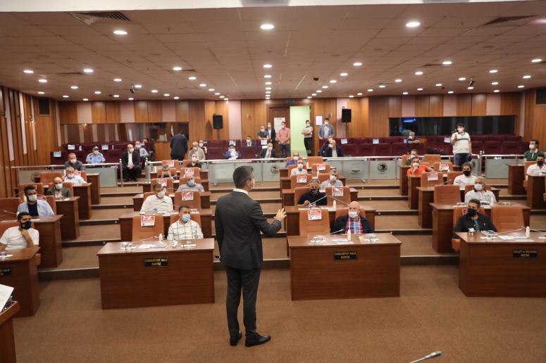 BAŞKAN  YÜKSEL  ESNAFLA BİR ARAYA GELDİ