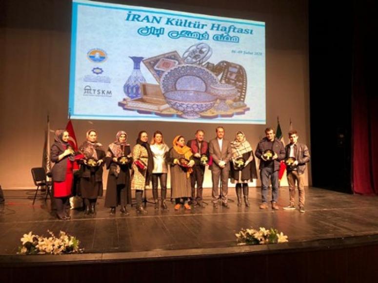İRAN FİLMLERİ İZLEYİCİLERLE BULUŞTU